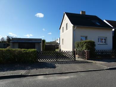 Einfamilienhaus zum Kauf 109.000 € 4,5 Zimmer 100 m² 1.554 m² Grundstück frei ab sofort Falkenberg Falkenberg/Elster 04895