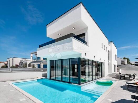 Haus zum Kauf 4 Zimmer 300 m² Mulo, Vrsi Vrsi
