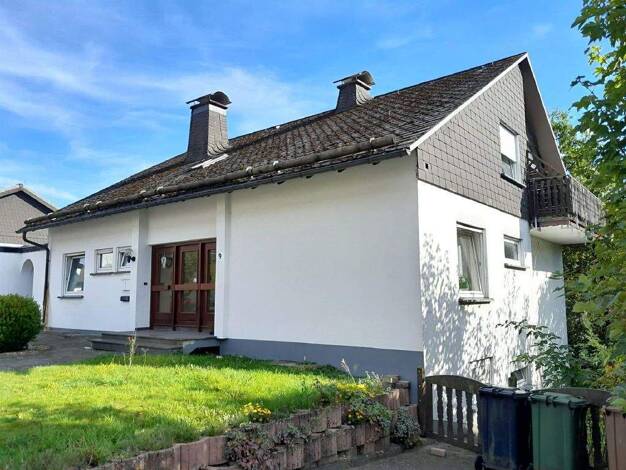 Mehrfamilienhaus zum Kauf 239.000 € 9 Zimmer 273 m² 553 m² Grundstück Grafschaft Schmallenberg-Grafschaft 57392