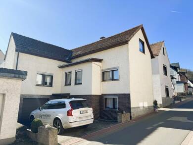 Haus zum Kauf 149.000 € 7,5 Zimmer 152 m² 159 m² Grundstück frei ab sofort Aßlar Aßlar 35614