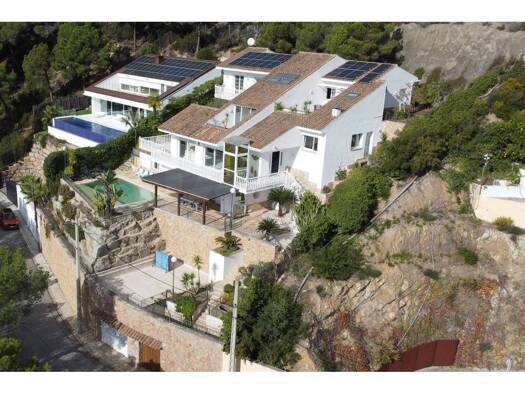 Villa zum Kauf 1.340.000 € 6 Zimmer 307 m² 1.100 m² Grundstück Cabrils 08348