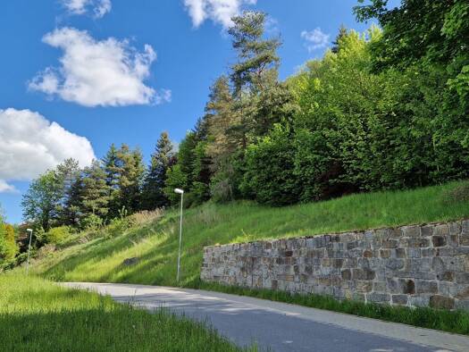 Grundstück zum Kauf 7.300 m² Grundstück Baugenehmigung vorhanden frei ab sofort Sebnitz Sebnitz 01855