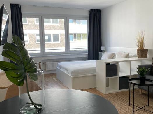 Studio zur Miete Wohnen auf Zeit 850 € 1 Zimmer 32 m² frei ab 01.10.2025 Mauerstraße 18 Golzheim Düsseldorf 40476