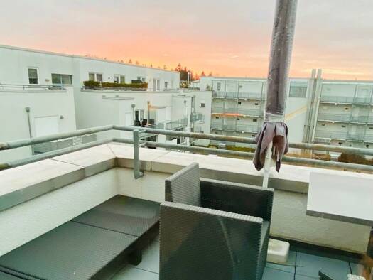 Penthouse zum Kauf provisionsfrei 199.990 € 2 Zimmer 44 m² Geschoss 3/3 Wiesbaden 65189