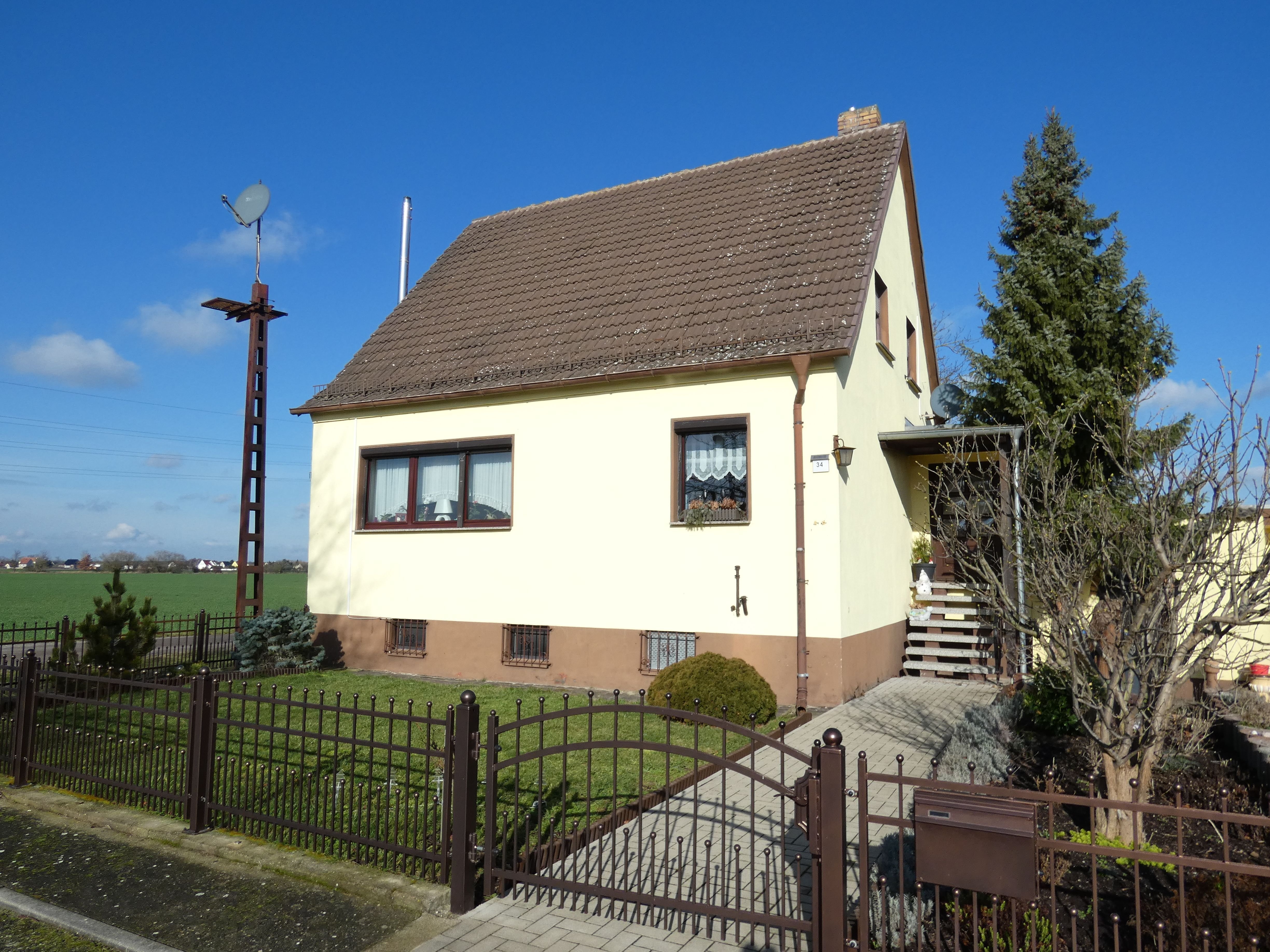 Einfamilienhaus zum Kauf 189.000 € 5 Zimmer 110 m²<br/>Wohnfläche 840 m²<br/>Grundstück Falkenberg Falkenberg/Elster 04895