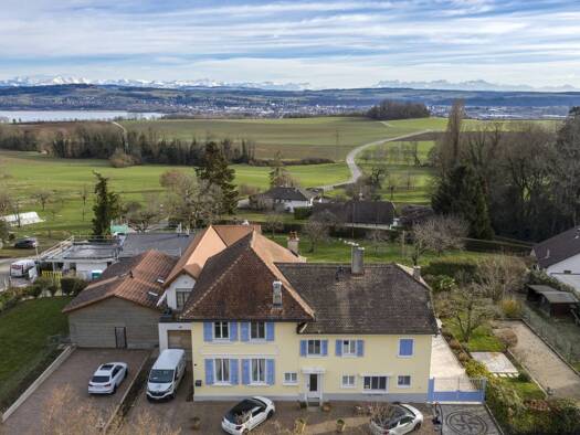 Villa zum Kauf 3.763.488 € 10 Zimmer 549 m² Giez 1429