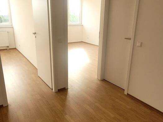 Wohnung zur Miete 750 € 3 Zimmer 75 m² frei ab sofort Benrad-Nord Krefeld 47803