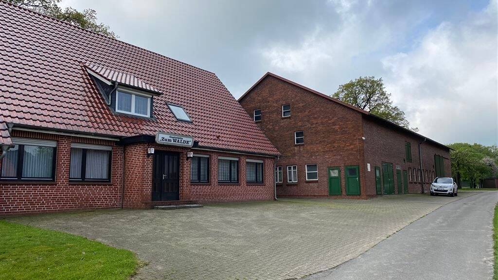 Einfamilienhaus zum Kauf 295.000 € 8 Zimmer 240 m² 4.205 m² Grundstück Westerende 5 Nordahn Mittelstenahe 21770