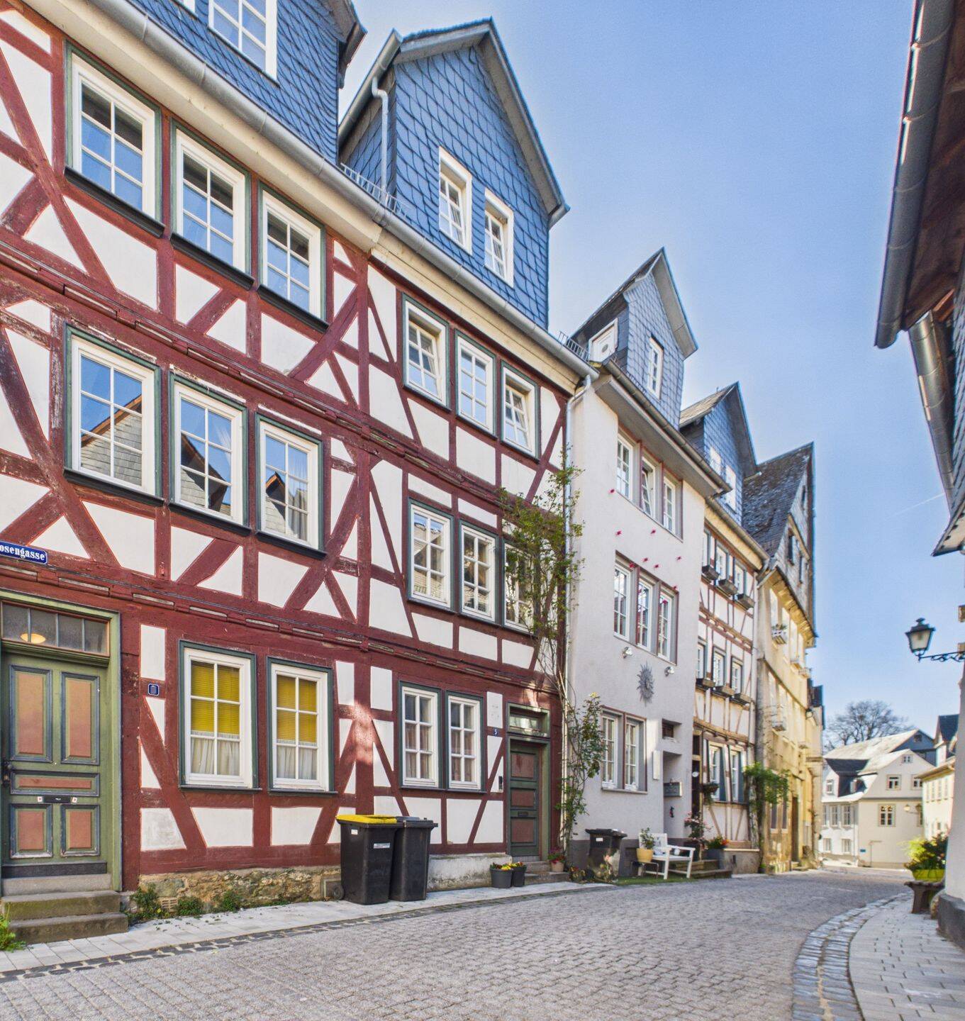 Immobilie in Wetzlar - Zeitloses Fachwerkhaus im historischen Stadtkern  - Bild 1