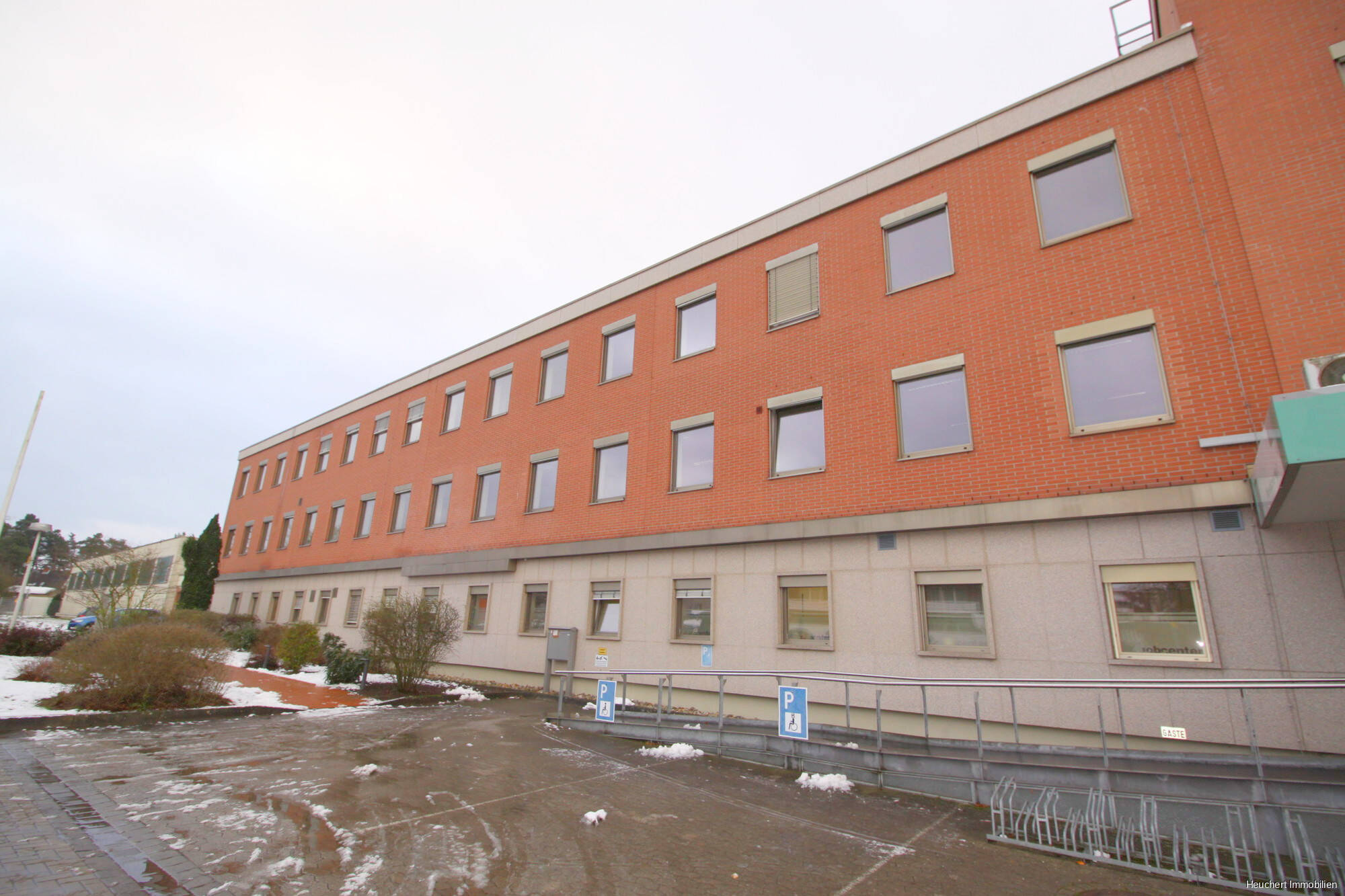 Bürogebäude zur Miete 4.851 € 462 m²<br/>Bürofläche Gifhorn Gifhorn 38518
