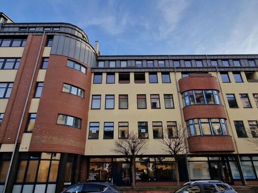 Gewerbeobjekt zum Kauf als Kapitalanlage geeignet 900.000 € 2.475,5 m² 966 m² Grundstück Weißenfels 06667
