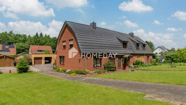 Doppelhaushälfte zum Kauf 195.015 € 6 Zimmer 120 m² 1.419 m² Grundstück Hassee Bezirk 3 Kiel 24113