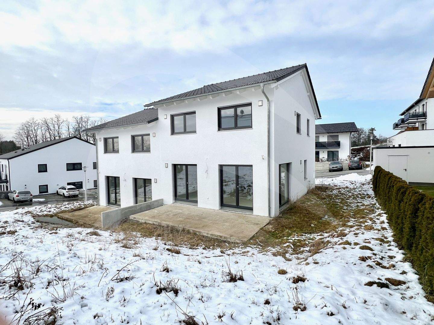 Immobilie in Windorf - KfW55-Neubau: Moderne, lichtdurchflutete Doppelhaushälfte mit Südgarten - Bild 3