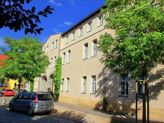 Wohnung zur Miete 570 € 2 Zimmer 82 m² Klosterplatz 8 Sangerhausen 06526