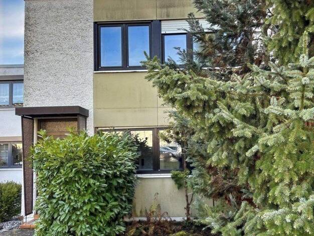 Reihenmittelhaus zum Kauf 250.000 € 5 Zimmer 130 m² 240 m² Grundstück frei ab sofort Dittelbrunn 97456