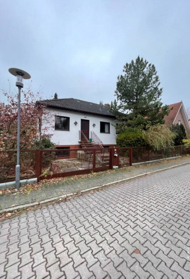 Einfamilienhaus zum Kauf provisionsfrei 980.000 € 9 Zimmer 200 m² 603 m² Grundstück Anglersiedlung 42 Heiligensee Berlin 13503