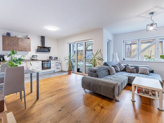 Wohnung zur Miete 790 € 2 Zimmer 71,2 m² frei ab 01.10.2026 Straubing Straubing 94315