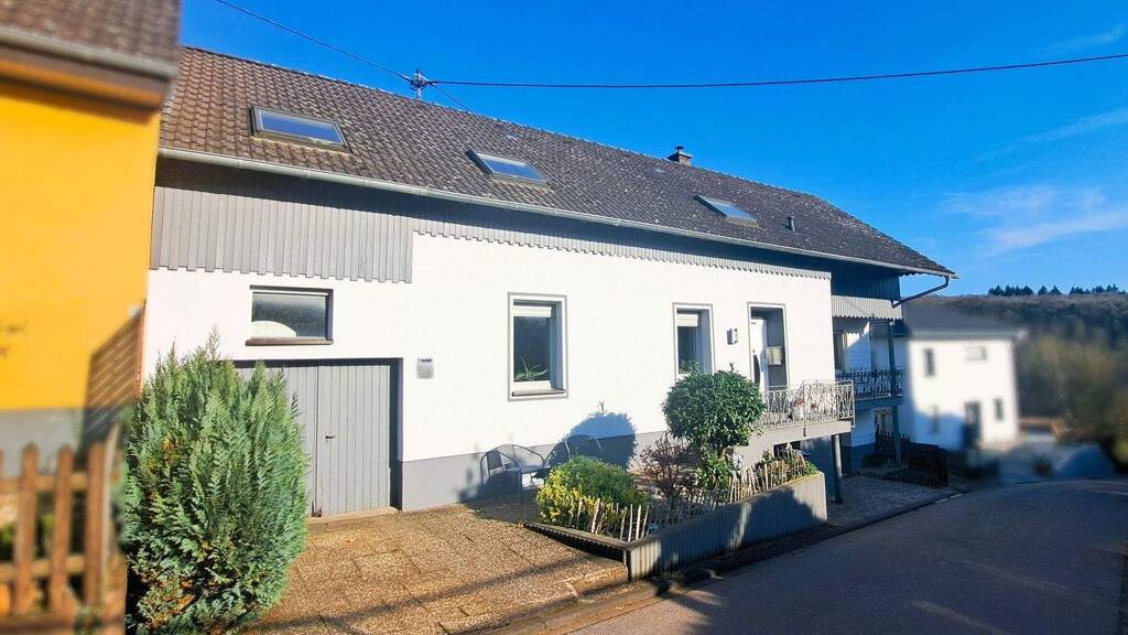 Einfamilienhaus zum Kauf 299.000 € 8 Zimmer 210 m² 1.175 m² Grundstück Kastel-Staadt 54441