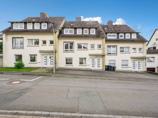 Reihenmittelhaus zum Kauf 549.000 € 10 Zimmer 420 m² 550 m² Grundstück Meschede Meschede 59872