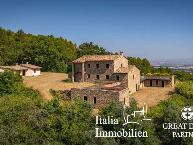 Bauernhaus zum Kauf 550.000 € 20 Zimmer 400 m² 18.000 m² Grundstück Cannara 06033