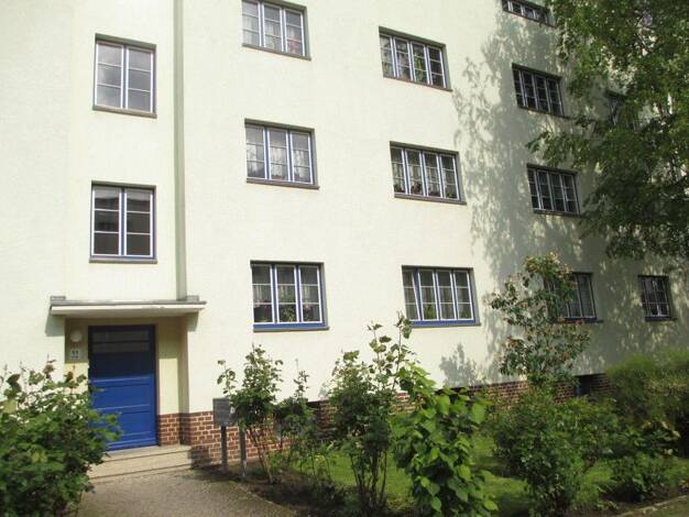 Wohnung zur Miete 365 € 2 Zimmer 60,8 m² 1. Geschoss frei ab 26.09.2025 Lucas-Cranach-Str. 2 Sudenburg Magdeburg 39112