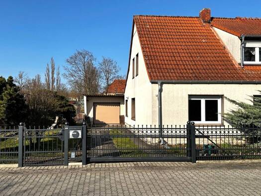 Doppelhaushälfte zum Kauf 229.000 € 3 Zimmer 90 m² 606 m² Grundstück frei ab sofort Görden Brandenburg an der Havel 14772