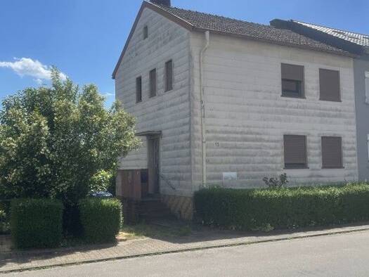 Doppelhaushälfte zum Kauf 99.000 € 3 Zimmer 100 m² 394 m² Grundstück Peter-Michely-Straße 13 Neuweiler Sulzbach/Saar 66280
