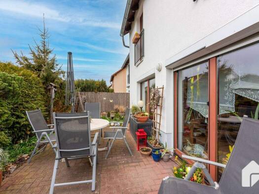 Doppelhaushälfte zum Kauf 300.000 € 4 Zimmer 102 m² 285 m² Grundstück Zöschen Leuna 06254