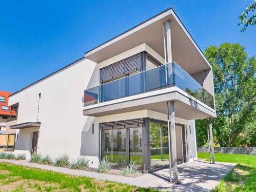 Stadthaus zum Kauf - Erstbezug provisionsfrei 8 Zimmer 233 m² 934 m² Grundstück frei ab sofort Michael-Häußler-Weg 16 Zwätzen Jena 07743