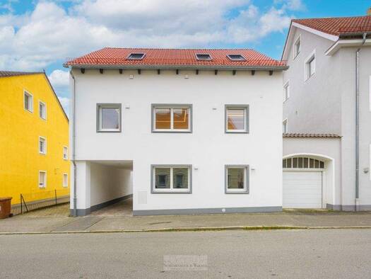 Einfamilienhaus zur Miete 1.700 € 5 Zimmer 145 m² 174 m² Grundstück Straubing 94315