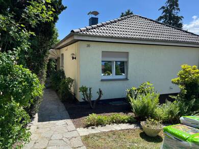 Haus zur Miete 2.700 € 5 Zimmer 173 m² 558 m² Grundstück frei ab sofort Oberhöchstädter Str.26 Kronberg Kronberg 61476