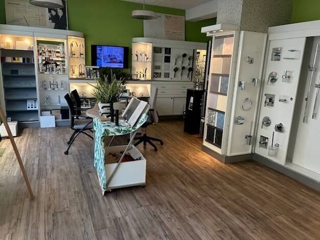 Laden zur Miete 1.120 € 66,4 m² Verkaufsfläche teilbar ab 66 m² Innenstadt Hof 95028
