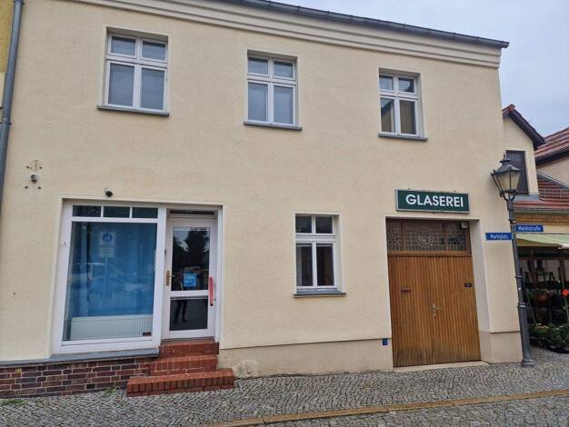 Mehrfamilienhaus zum Kauf provisionsfrei 299.000 € 4 Zimmer 110 m² 150 m² Grundstück Marktplatz 10 Zossen 15806