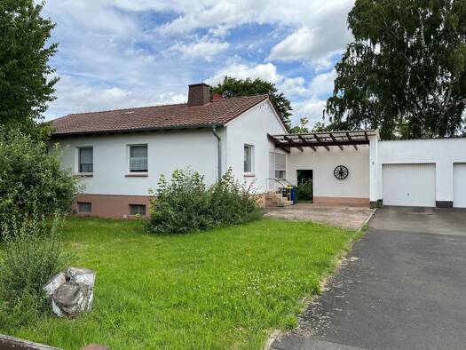 Haus zum Kauf 195.000 € 5 Zimmer 95 m² 250 m² Grundstück frei ab sofort Anraffer Str. 5 Giflitz Edertal 34549