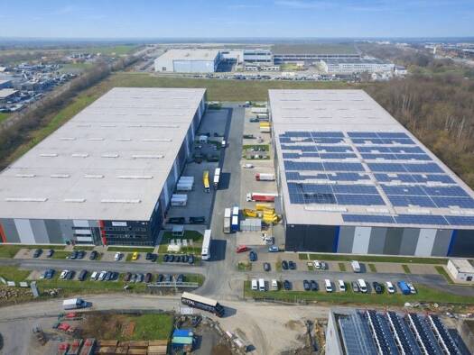 Lagerhalle zur Miete provisionsfrei 15.000 m² Lagerfläche teilbar ab 5.000 m² Hermannstein Wetzlar 35576