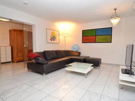 Wohnung zur Miete 1.450 € 2 Zimmer 100 m² 1. Geschoss frei ab 15.11.2025 Tüllingen Lörrach-Tüllingen 79539