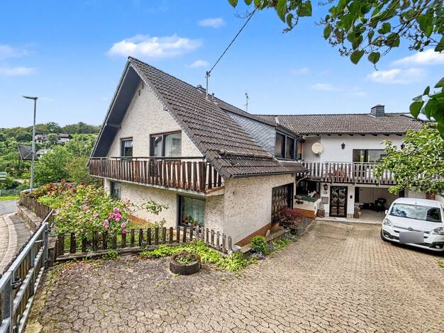 Einfamilienhaus zum Kauf 231.000 € 10 Zimmer 244 m² 648 m² Grundstück Arft 56729