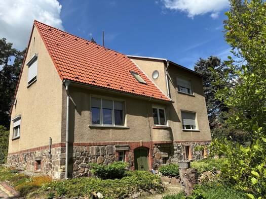 Mehrfamilienhaus zum Kauf 369.000 € 7 Zimmer 220 m² 4.500 m² Grundstück Dobien Lutherstadt Wittenberg 06889