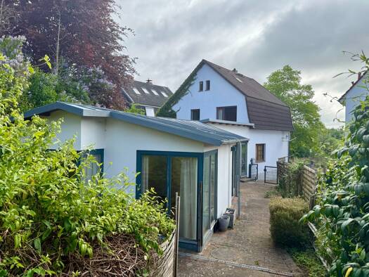 Mehrfamilienhaus zum Kauf als Kapitalanlage geeignet 445.000 € 211 m² 1.401 m² Grundstück Bad Oldesloe 23843