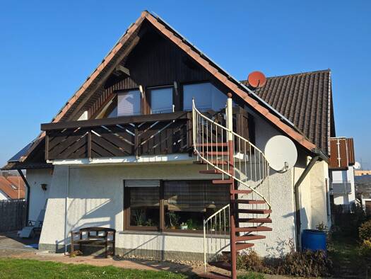 Wohnung zur Miete 980 € 4,5 Zimmer 98 m² Geschoss 1/2 frei ab 01.08.2026 Euerbach 97502