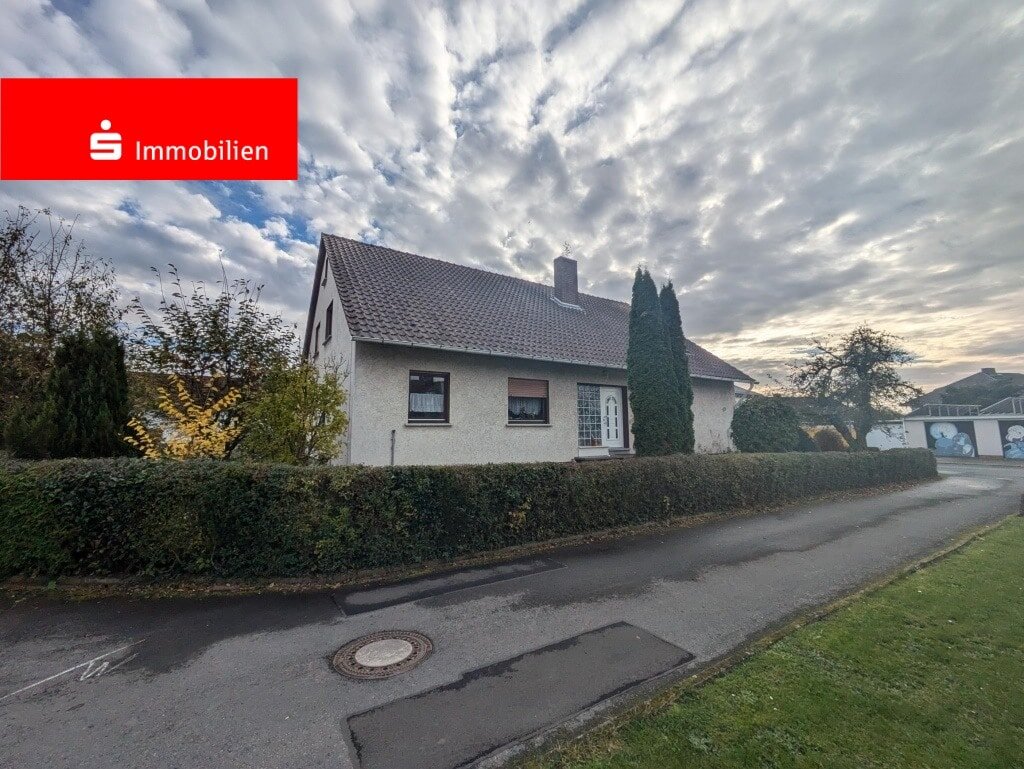 Mehrfamilienhaus zum Kauf 198.000 € 8 Zimmer 210 m²<br/>Wohnfläche 673 m²<br/>Grundstück Wasenberg Willingshausen 34628