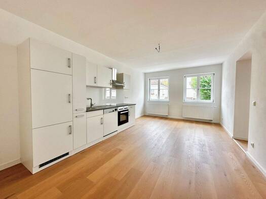 Wohnung zur Miete 1.150 € 3 Zimmer 100,8 m² frei ab sofort Marktl 84533