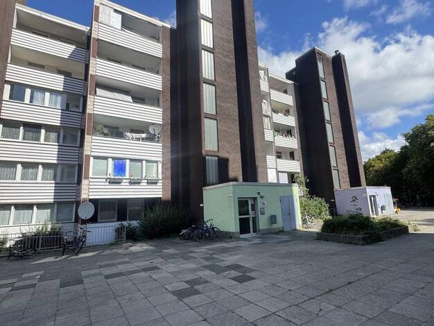 Wohnung zum Kauf provisionsfrei 136.000 € 4 Zimmer 83 m² 3. Geschoss Am Wilhelmsberg 18 Schloß Neuhaus Paderborn 33104