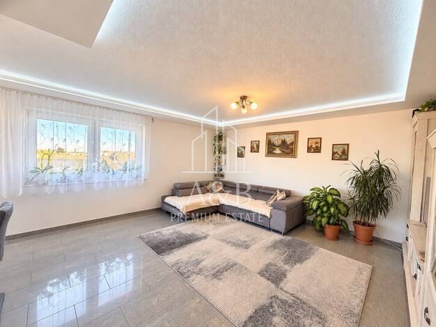 Wohnung zum Kauf 219.000 € 3 Zimmer 89,4 m² 6. Geschoss Mitte Ludwigshafen am Rhein 67059