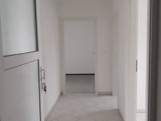 Wohnung zur Miete 319 € 2 Zimmer 42,4 m² frei ab sofort Zerbst Zerbst/Anhalt 39261