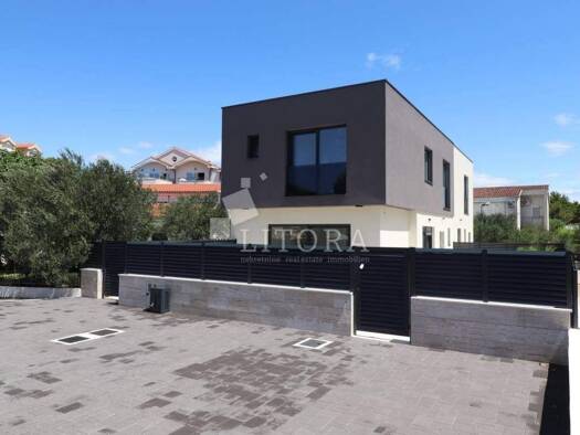 Haus zum Kauf 450.000 € 4 Zimmer 134 m² Srima, Vodice Vodice