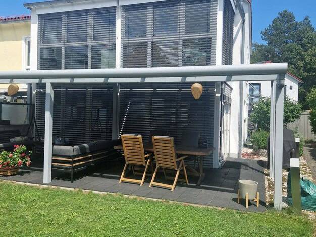 Doppelhaushälfte zur Miete 3.100 € 14 Zimmer 147 m² 355 m² Grundstück Schlehenstraße 8 Unterschleißheim 85716