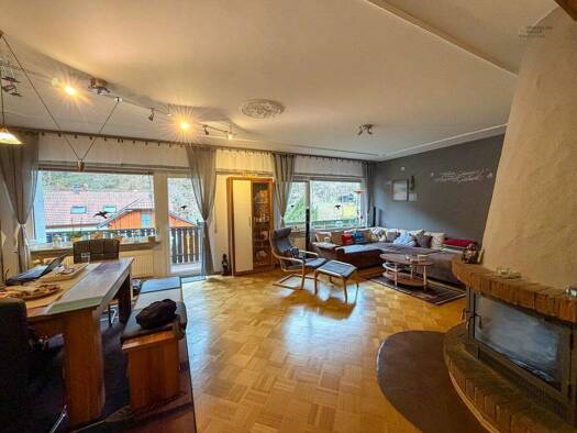 Wohnung zum Kauf 236.000 € 4,5 Zimmer 125,8 m² Flößerstr. 6 Calmbach Bad Wildbad 75323