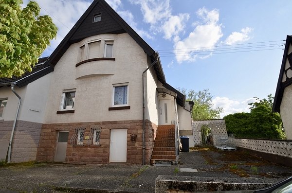 Doppelhaushälfte zum Kauf 159.000 € 4 Zimmer 116 m²<br/>Wohnfläche 438 m²<br/>Grundstück Püttlingen Püttlingen 66346