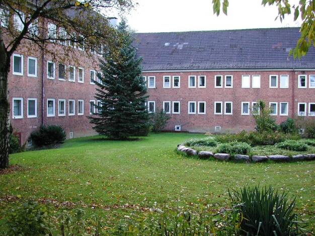 Wohnung zur Miete 388 € 2 Zimmer 52,1 m² 1. Geschoss frei ab 28.07.2025 Blitzstr. 22 Gaarden - Ost Bezirk 2 Kiel 24143